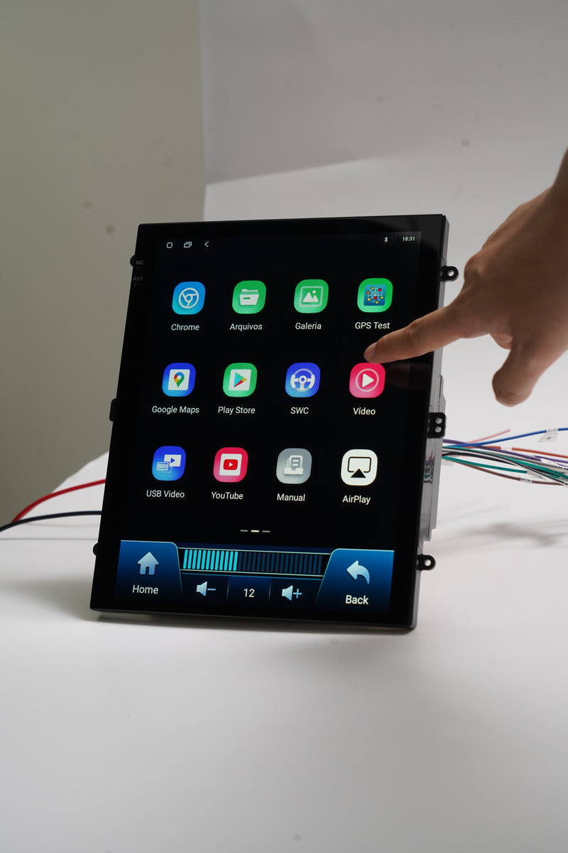9.7 英寸 QLED 2.5D 车载多媒体导航一体机 VPL-1104 | 4 核 4G+64G，Android 14，无线 CarPlay/Android Auto，GPS 导航，5G WiFi 蓝牙 5.0，MirrorLink 手机镜像，AHD 倒车影像，DVR 行车记录，ANATEL 认证