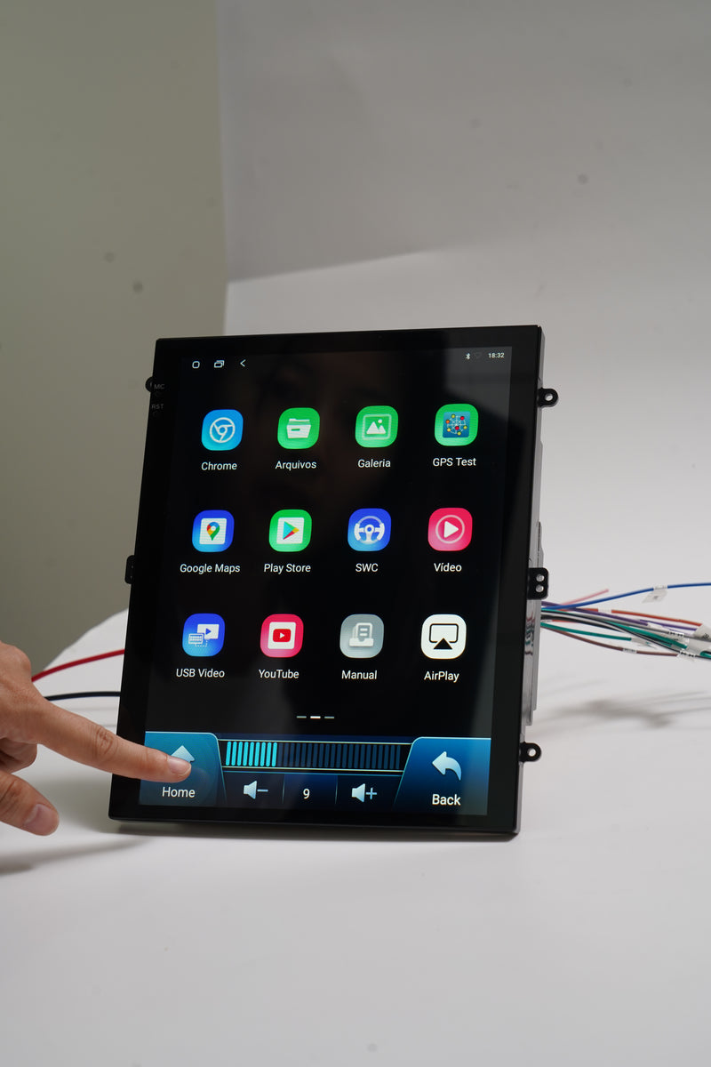 9.7 英寸 QLED 2.5D 车载多媒体导航一体机 VPL-1104 | 4 核 4G+64G，Android 14，无线 CarPlay/Android Auto，GPS 导航，5G WiFi 蓝牙 5.0，MirrorLink 手机镜像，AHD 倒车影像，DVR 行车记录，ANATEL 认证